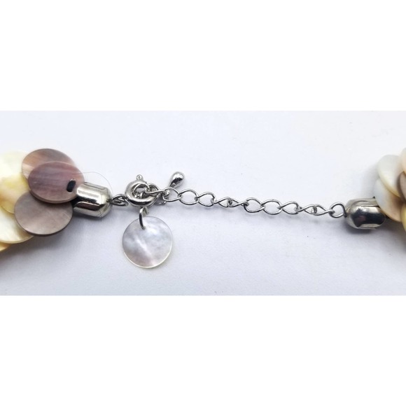 Vintage Mother of Pearl Necklace - Picture 3 of 5